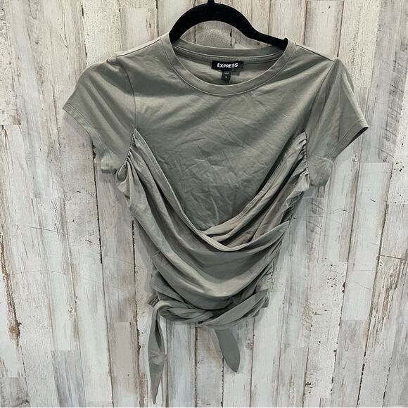 NWT Express Green Faux Wrap Ruched Cropped Baby Tee - Picture 1 of 6